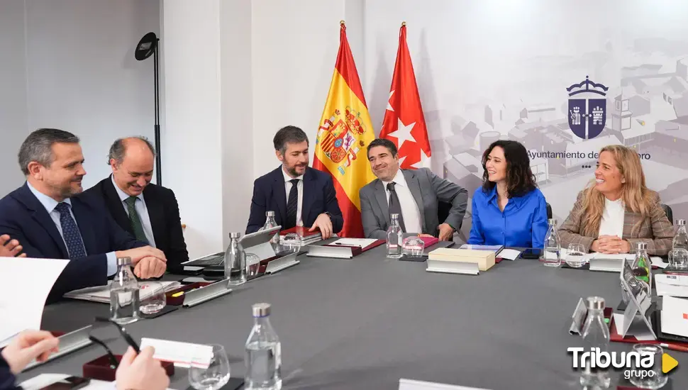 Madrid pide al Gobierno y Aena que solucionen el problema de los sintecho en el aeropuerto